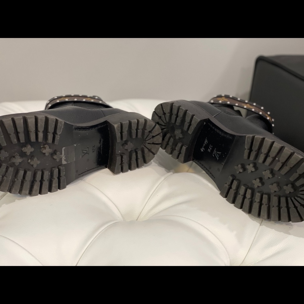 Louis Vuitton Boots - Picture 6 of 8